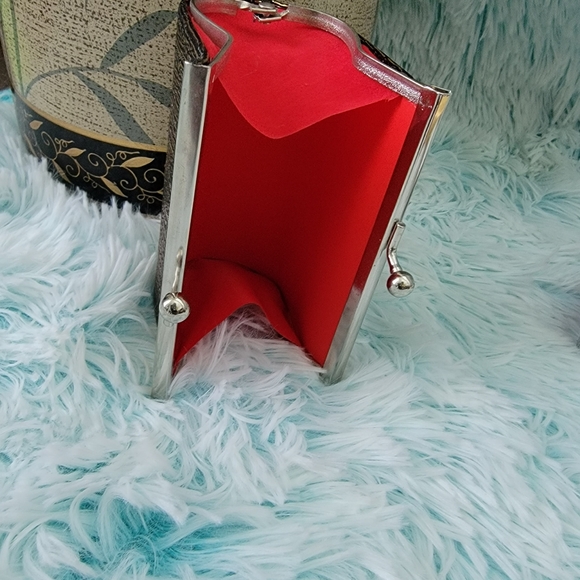 Small clutch - Picture 3 of 3